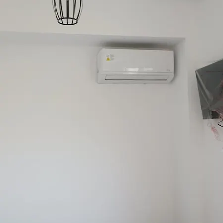 Pagani - Luxury Maisonette I1 דירה